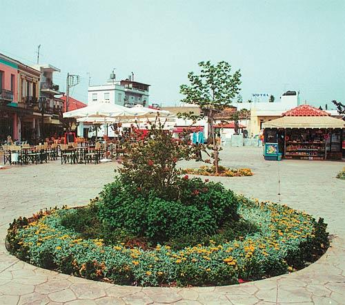 Kato Achaia, the central square KATO ACHAIA (Small town) PATRA