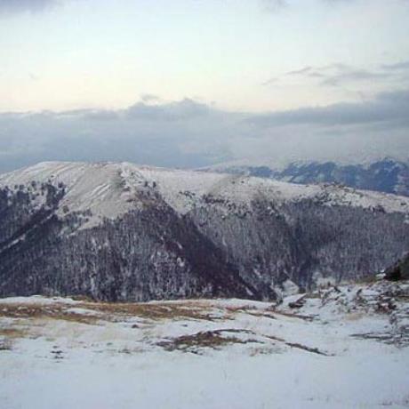 Lailias, a view of the surrounding mountain tops, LAILIAS (Ski centre) SERRES