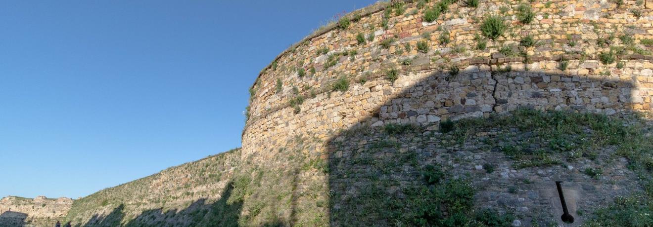 Τείχη του κάστρου της Χίου
