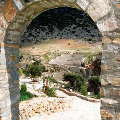Πετρούσα, το φαράγγι, ΠΕΤΡΟΥΣΣΑ (Κωμόπολη) ΔΡΑΜΑ