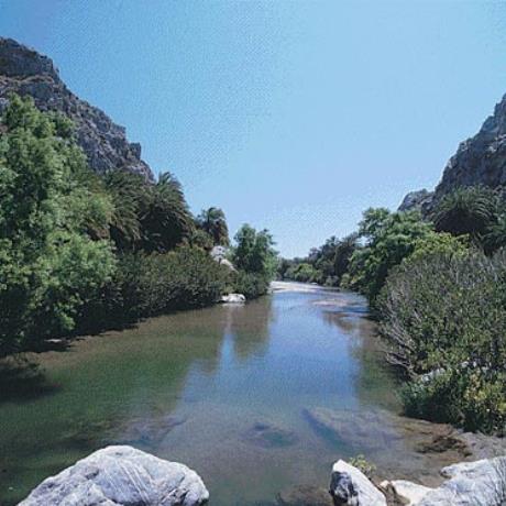 Πρέβελη, το φαράγγι και η εκβολή του Μεγάλου ποταμού, η ονομαστή 'Λίμνη του Πρέβελη', αποτελούν μια από τις ωραιότερες περιοχές του νομού, ΠΡΕΒΕΛΗ (Διάσημη παραλία) ΡΕΘΥΜΝΟ