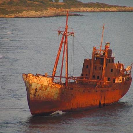 Ship wreck, SELINITSA (Settlement) GYTHIO