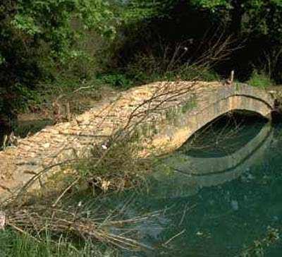 Bridge on tributary of Kalamas or Thyamis THYAMIS (River) EPIRUS