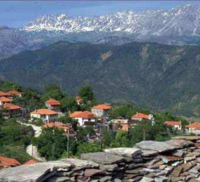 Pentagii, in the backround the Vardoussia mountains PENTAGII (Village) DORIDA