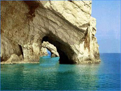 Agios Nikolaos, blue caves AGIOS NIKOLAOS (Port) ZAKYNTHOS