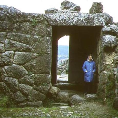 Doorway on inside of central chamber - Cichyrus (Ephyre), KICHYROS (Ancient city) EPIRUS