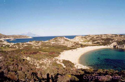 Kalamitsi, an enchanting beach DIAPOROS (Island) SITHONIA