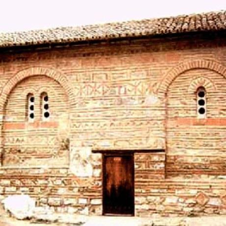 Kastoria churches - St. Nikolaos of Kasnitzis (12 c.) is situated in Omonoia square, very close to the byzantine acropolis, KASTORIA (Town) MAKEDONIA WEST