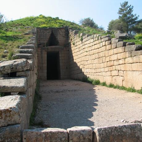 Mycenae: Entrance to the Treasury of the Atreus, MYCENAE (Mycenean palace) ARGOLIS