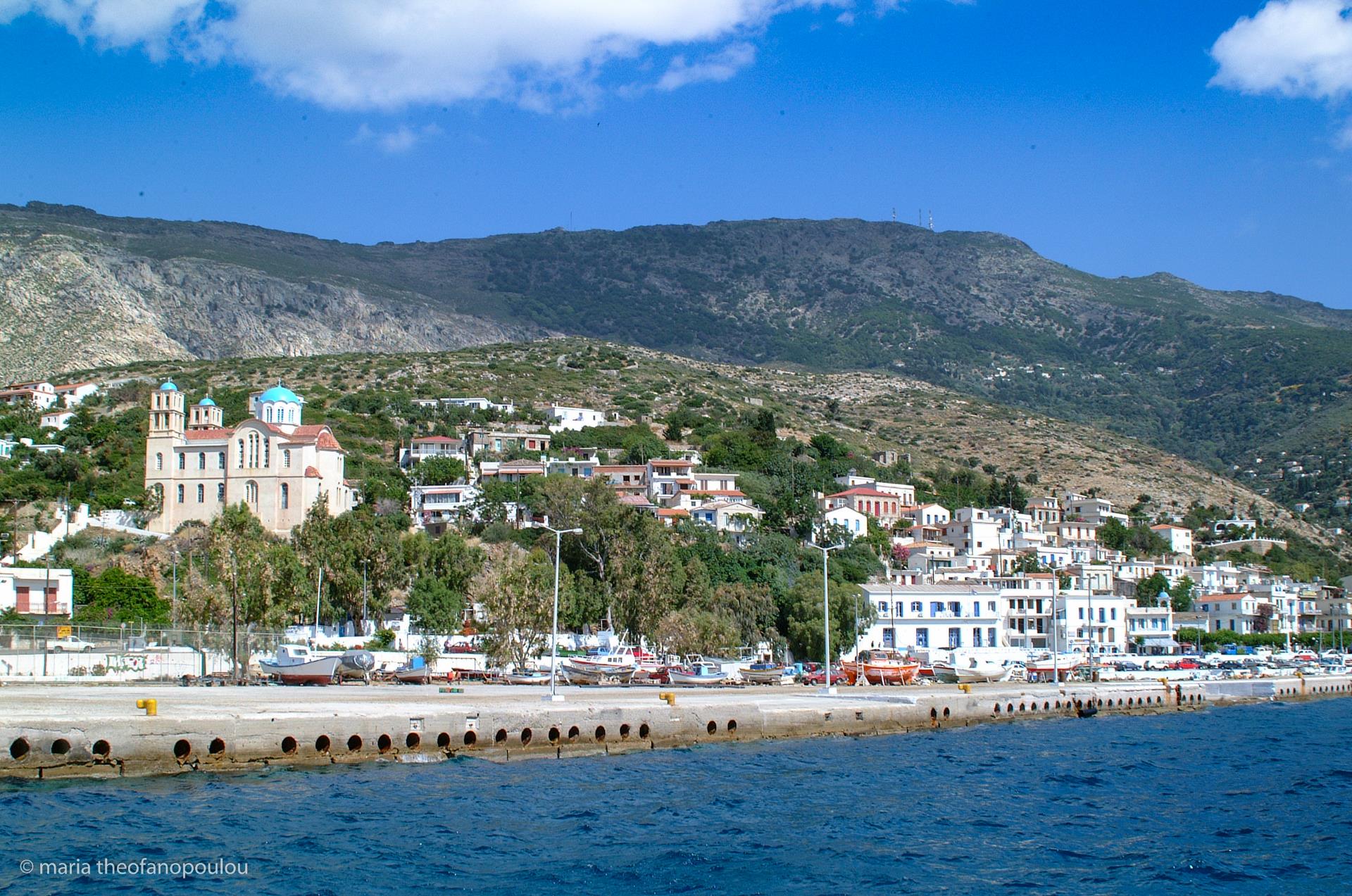 Agios Kirikos port AGIOS KIRYKOS (Small town) IKARIA