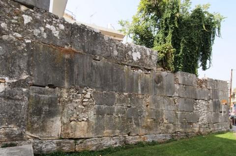 The ancient walls AMVRAKIA (Ancient city) EPIRUS