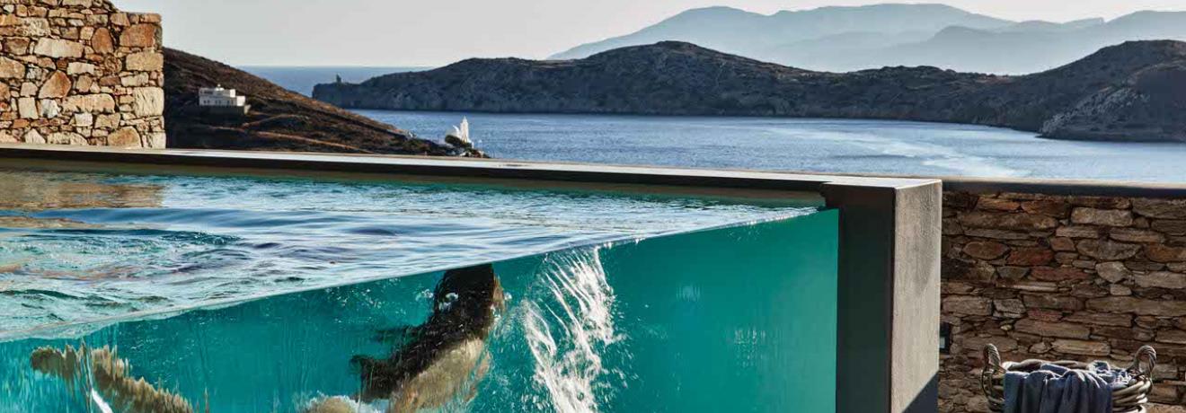 Open-air swimming pool - Sea view