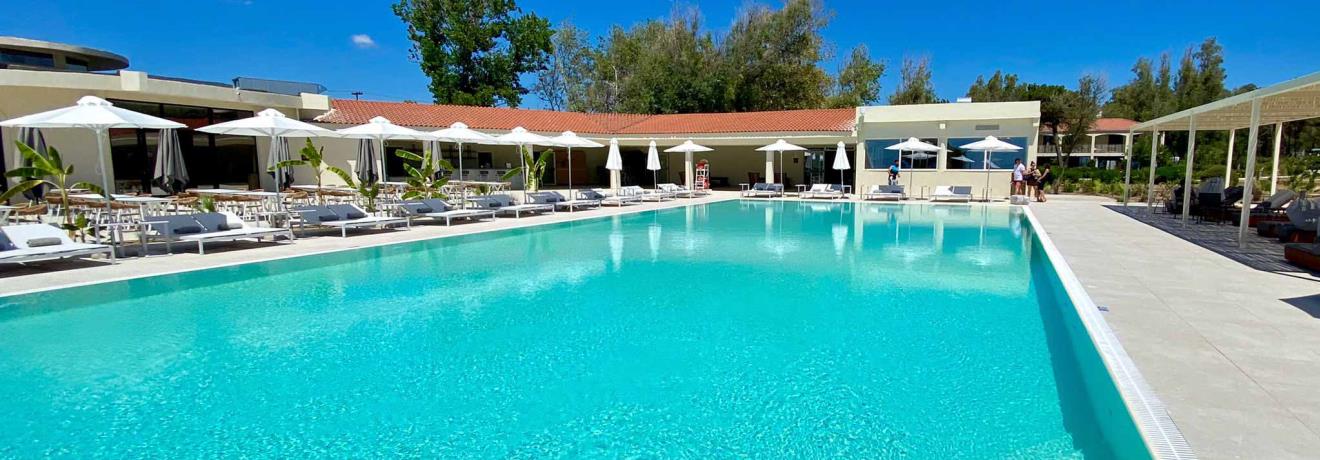 Open-air swimming pool