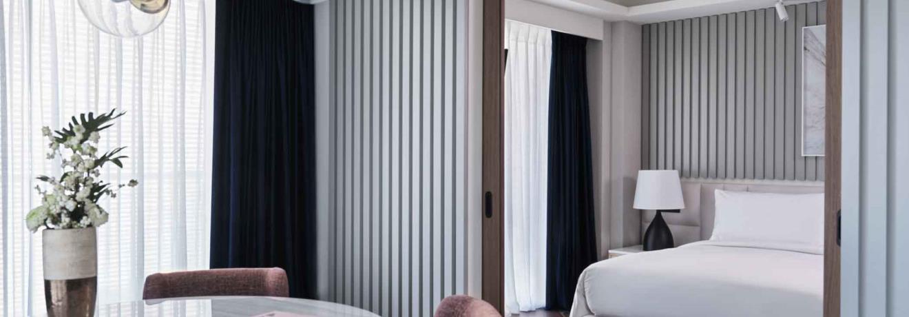Corner Suite
