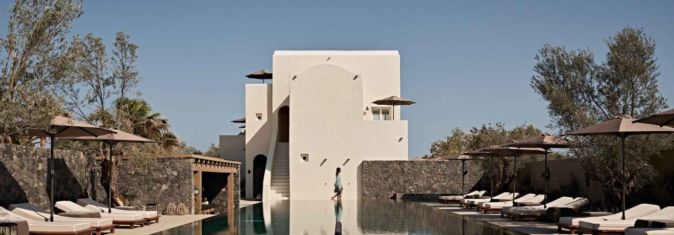 Exterior view - Infinity pool
