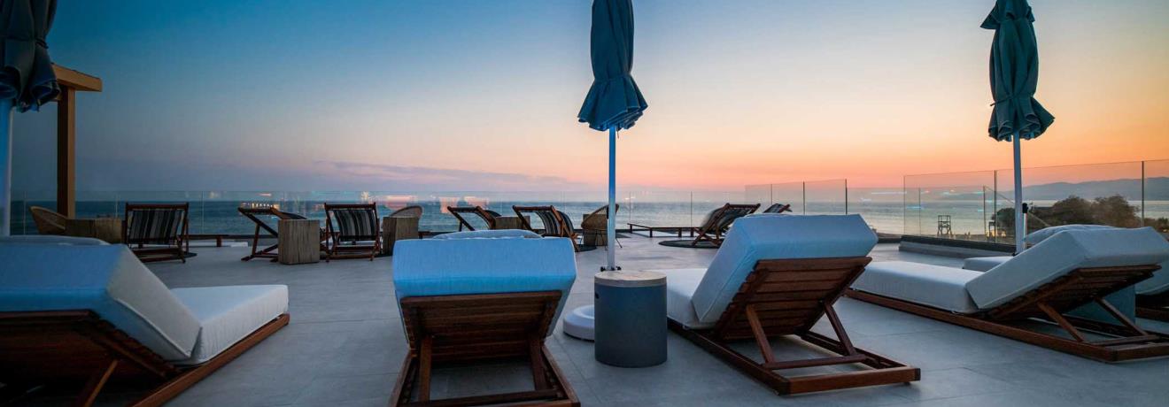 Pool Lounge
