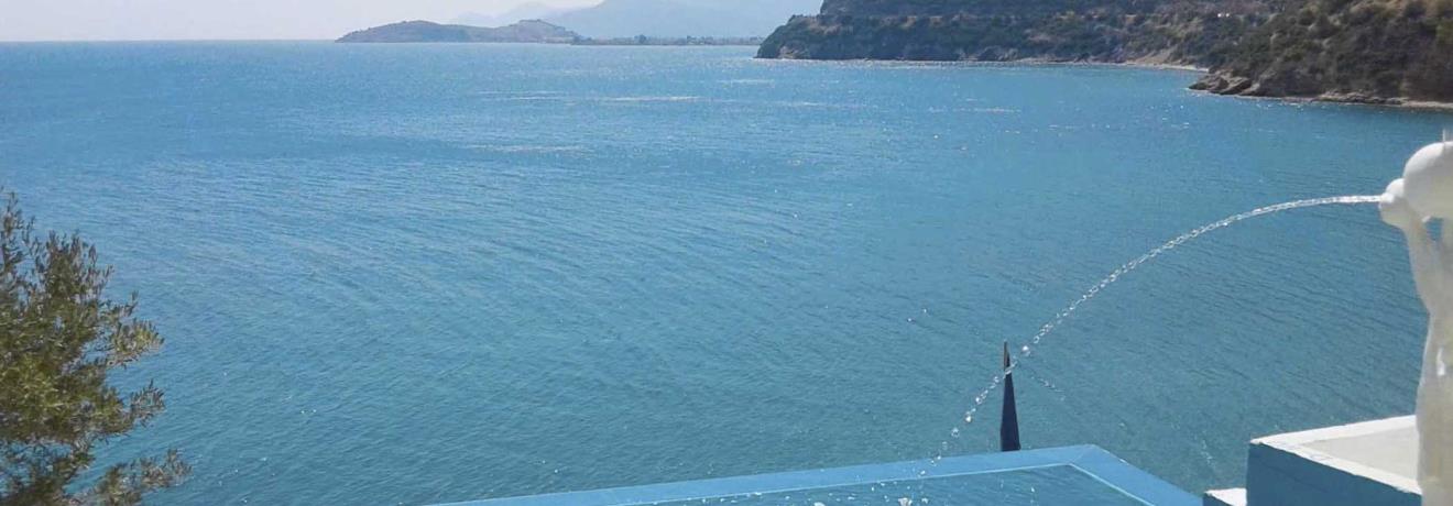 Εξωτερική πισίνα - Θέα στη θάλασσα