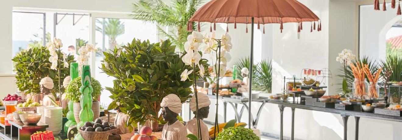 Buffet dining