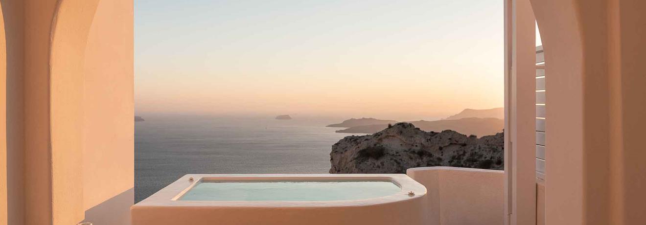 Plunge pool