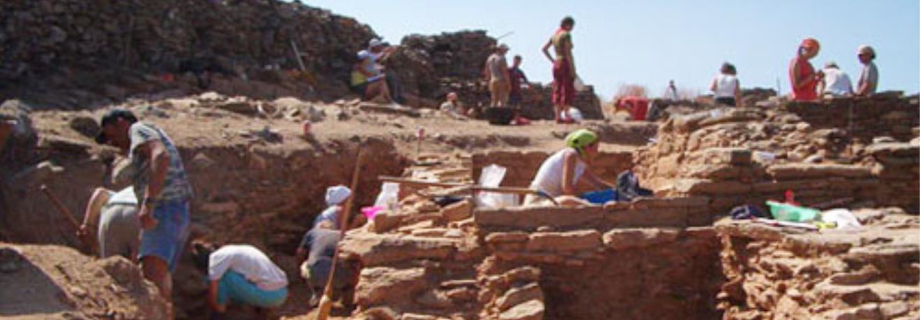 Kythnos/Messaria, Vryokastro - the ancient capital was inhabited from the 10th to the 7th cent. b.C.