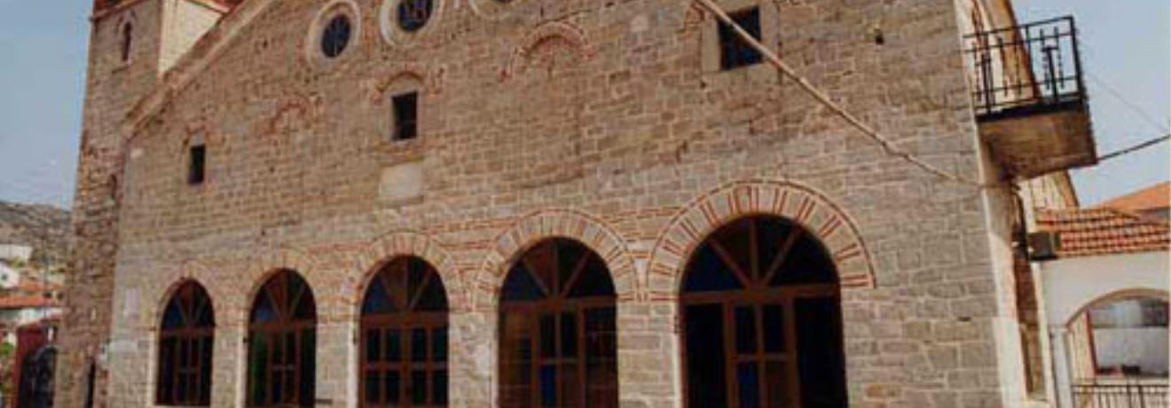 Ο ναός του Αγίου Αθανασίου με ενδιαφέρον ψηφιδωτό δάπεδο στο εσωτερικό του (19ος αι.)