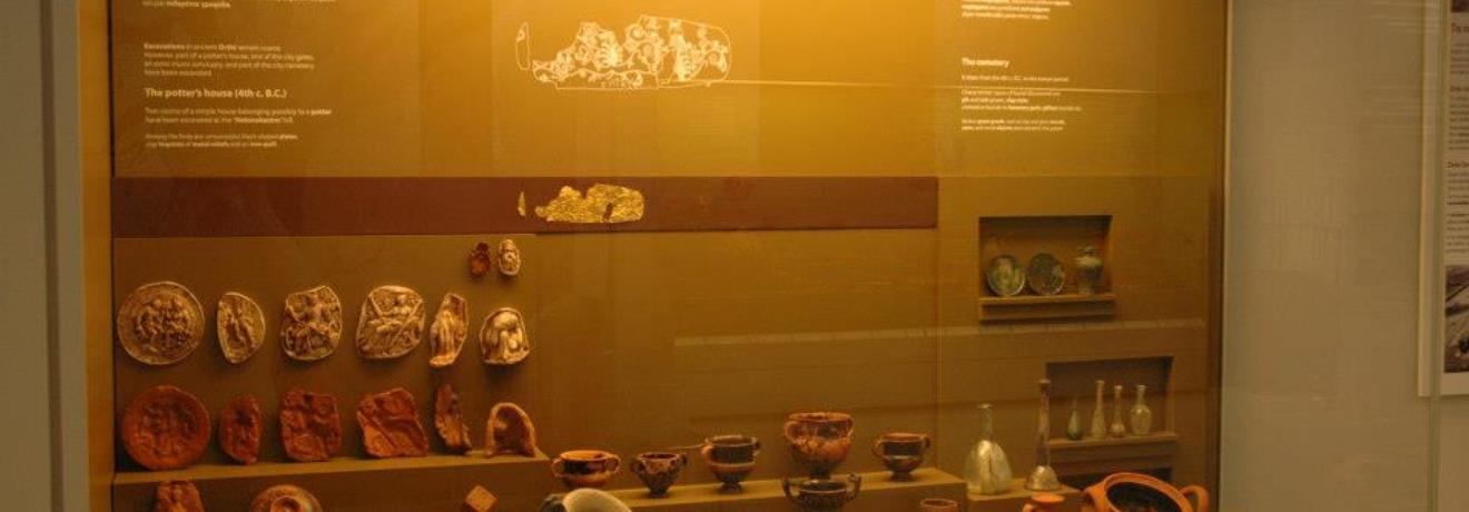 Exhibits from the Potter's House (4th c. BC), ancient Orthi (Archaeological Museum of Karditsa)