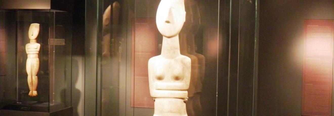 The most imposing Early Cycladic figurine measures 1,40m in height (Museum of Cycladic Art)