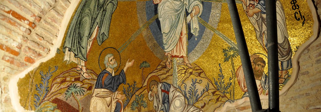 Mosaics in Daphni Monastery: the Resurrection.